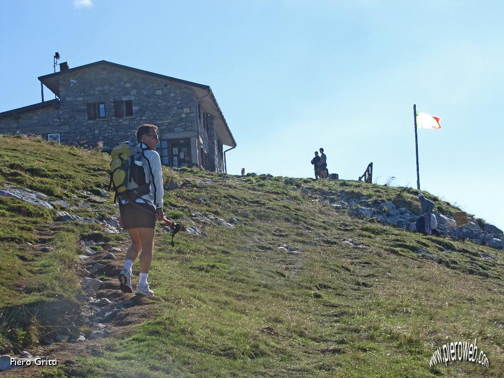 08 Siamo al Rifugio.JPG